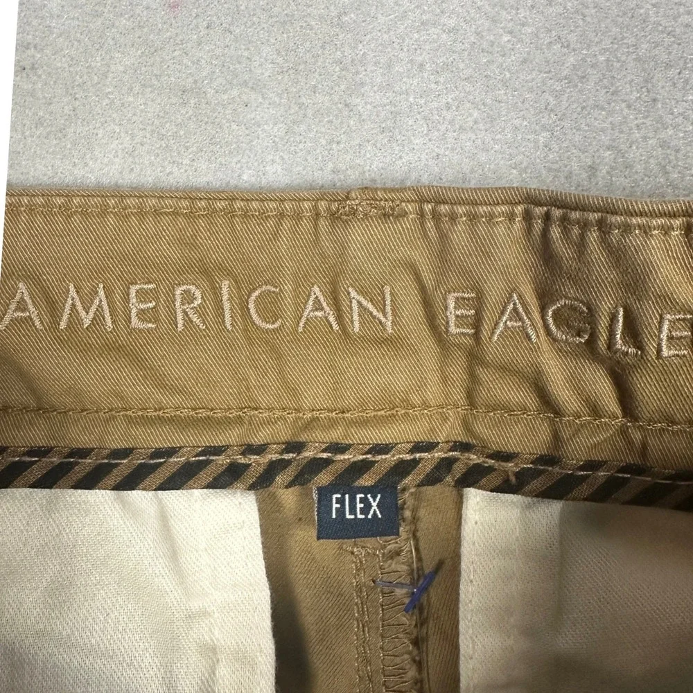NEW American Eagle Pants Mens 28X28 Lived-In Khakis Tan Flex Slim Straight Chino